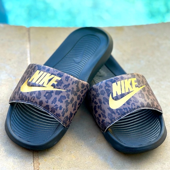 Nike Shoes - Nike Victori One Women's Brown Leopard Print Slides Size 7